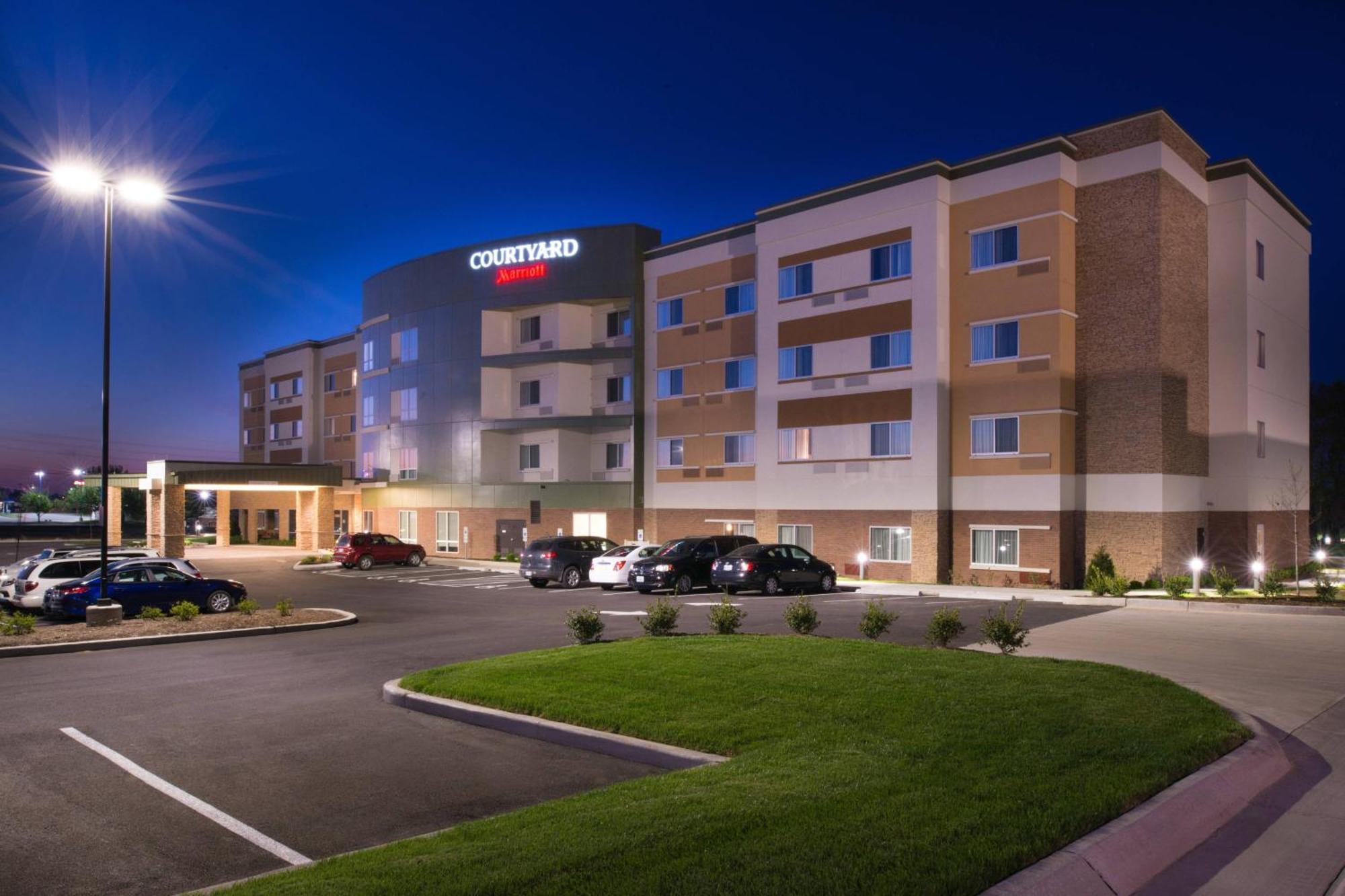 Courtyard By Marriott St. Louis St. Peters Hotel Saint Peters Exterior foto