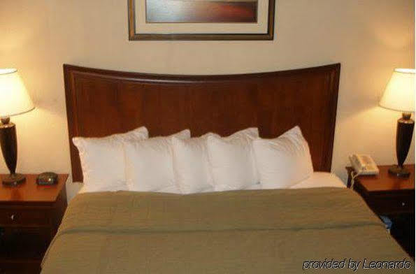 Courtyard By Marriott St. Louis St. Peters Hotel Saint Peters Quarto foto